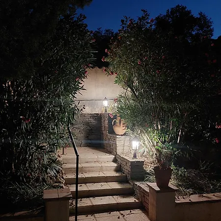 فيلة Serenite لي إيسامبر